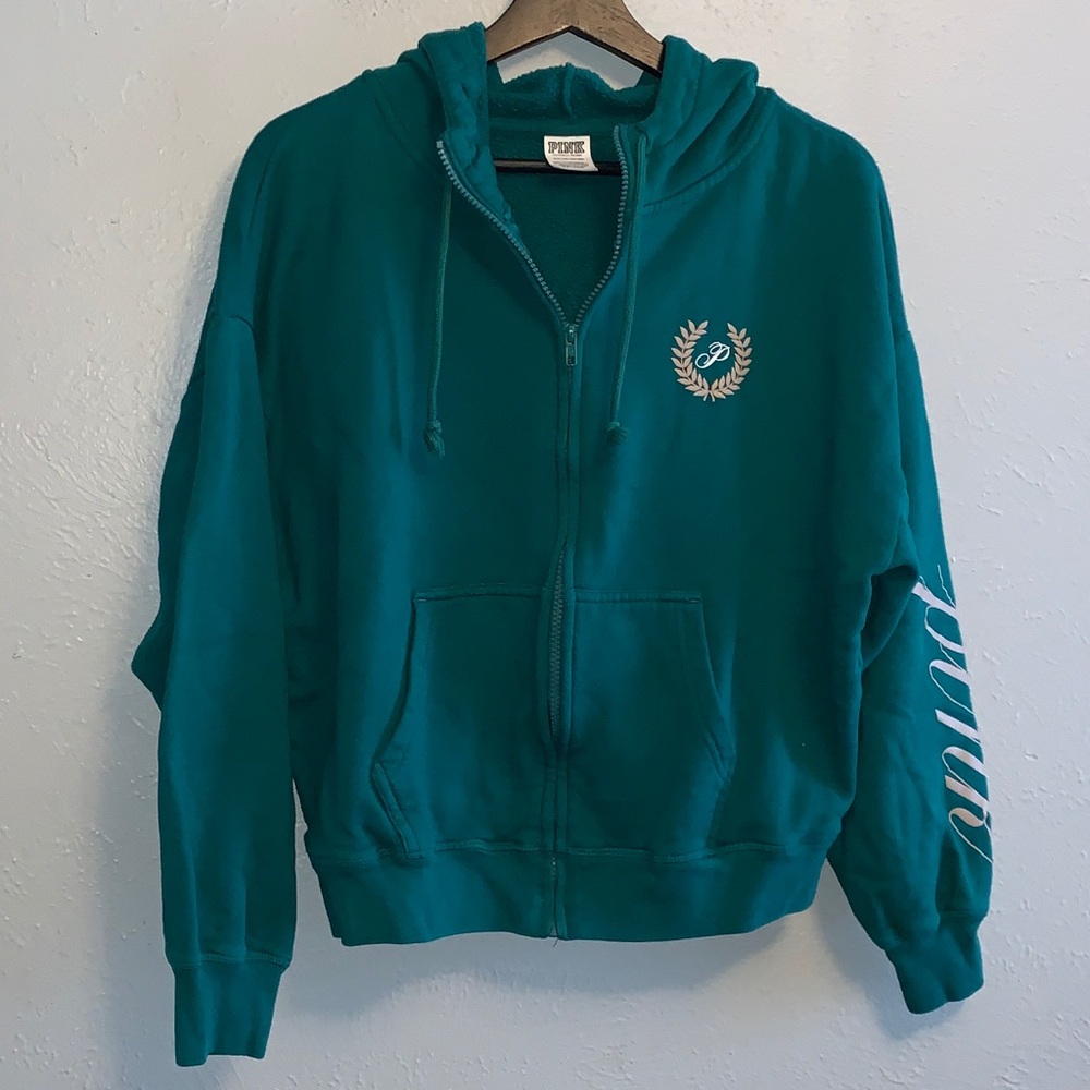 Vs 2 piece aet